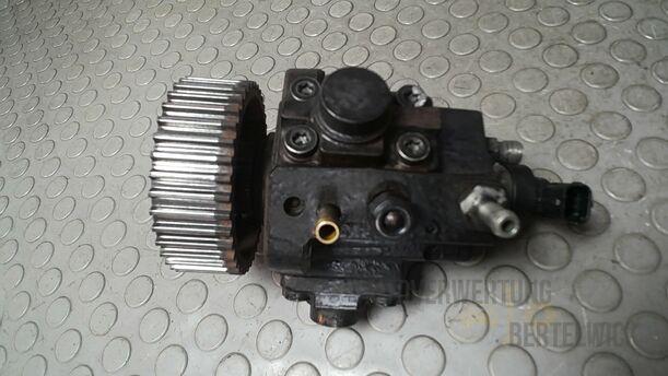 Foto: DIESELEINSPRITZPUMPE/ HOCHDRUCKPUMPE eines Opel Insignia 2.0 CDTI ecoFLEX Start/Stop Attraction