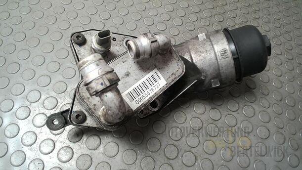 Foto: ÖLFILTERGEHÄUSE A20DT eines Opel Insignia 2.0 CDTI ecoFLEX Start/Stop Attraction
