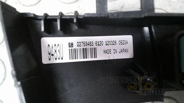 Foto: ABDECKUNG HEIZUNGSBETÄTIGUNG eines Opel Insignia 2.0 CDTI ecoFLEX Start/Stop Attraction