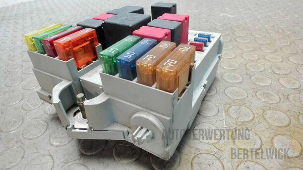 Foto: SICHERUNGSKASTEN eines Fiat Idea 1.2 16V Attraction