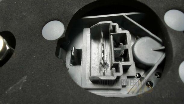 Foto: HECKLEUCHTE / RÜCKLICHT LINKS eines Fiat Idea 1.2 16V Attraction