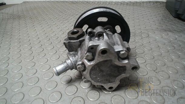 Foto: PUMPE SERVOLENKUNG/ SERVOPUMPE eines Audi A4 Avant 2.0 TDI Attraction