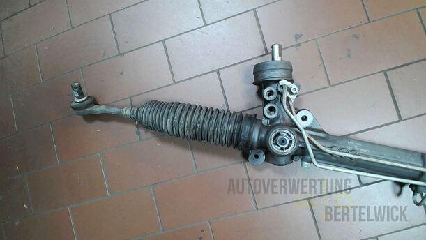 Foto: SERVOLENKUNG/ LENKGETRIEBE eines Audi A4 Avant 2.0 TDI Attraction