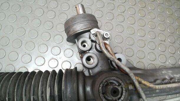 Foto: SERVOLENKUNG/ LENKGETRIEBE eines Audi A4 Avant 2.0 TDI Attraction