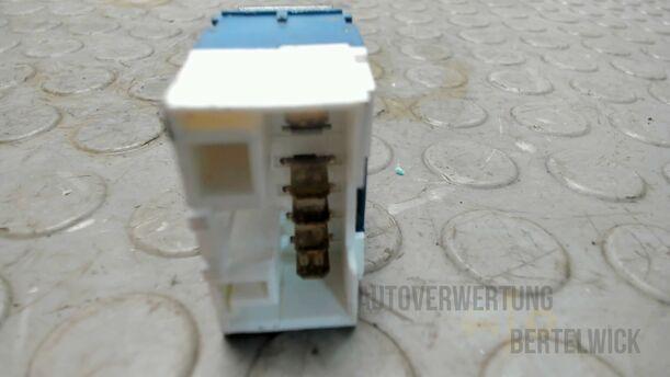 Foto: FENSTERHEBERSCHALTER eines Fiat Idea 1.2 16V Attraction