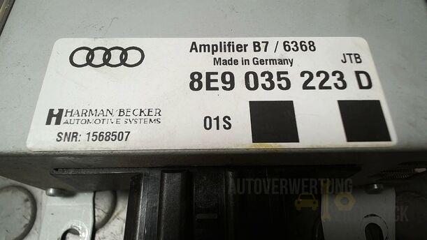 Foto: VERSTÄRKER / AMPLIFIER eines Audi A4 Avant 2.0 TDI Attraction