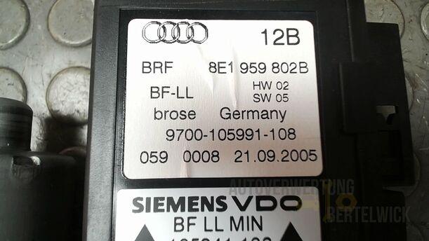 Foto: FENSTERHEBERMOTOR VORN RECHTS eines Audi A4 Avant 2.0 TDI Attraction