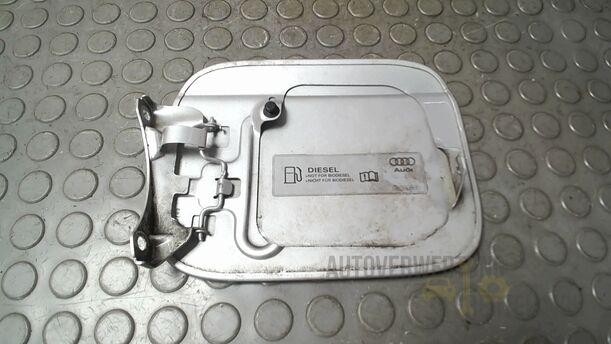Foto: TANKKLAPPE/ TANKDECKEL eines Audi A4 Avant 2.0 TDI Attraction
