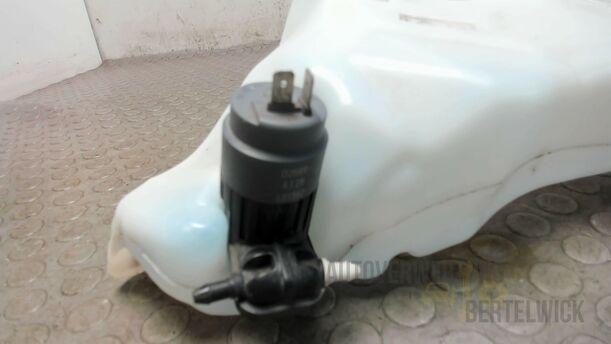 Foto: SCHEIBENWASCHBEHÄLTER eines Fiat Idea 1.2 16V Attraction