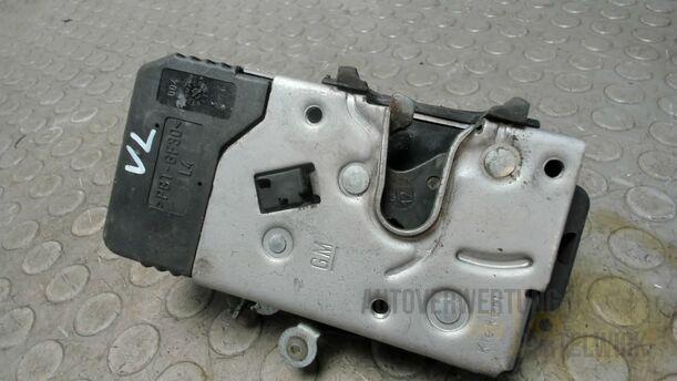 Foto: TÜRSCHLOSS VORNE LINKS eines Opel Corsa 1.2 16V Attraction