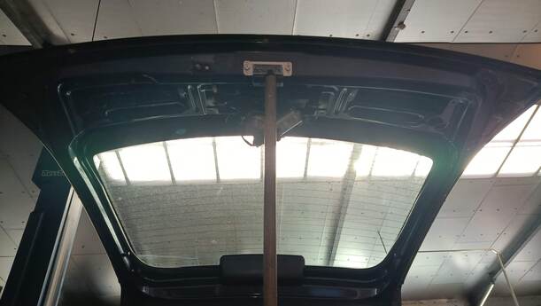 Foto: HECKKLAPPE / HECKDECKEL eines Opel Corsa 1.0 12V Attraction