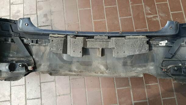 Foto: STOSSFÄNGER / STOßSTANGE HINTEN eines Opel Corsa 1.0 12V Attraction