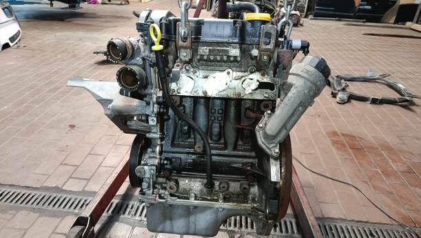 Foto: MOTOR ( Z10XEP ) eines Opel Corsa 1.0 12V Attraction