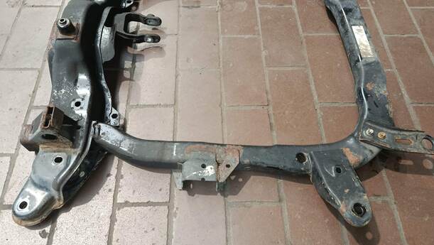 Foto: VORDERACHSTRÄGER / VORDERACHSE eines Opel Corsa 1.0 12V Attraction