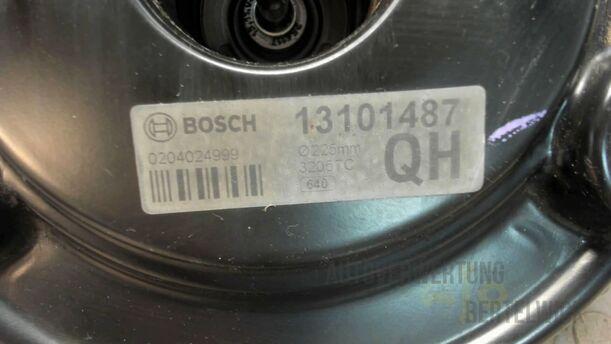 Foto: BREMSKRAFTVERSTÄRKER eines Opel Corsa 1.0 12V Attraction