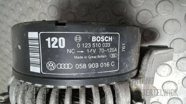 Foto: LICHTMASCHINE ( BOSCH / 120A ) eines Audi A4 Avant 1.8 Attraction
