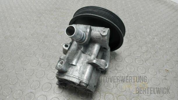 Foto: PUMPE SERVOLENKUNG eines Mercedes-Benz E 270 T CDI Special