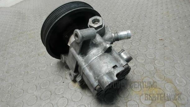 Foto: PUMPE SERVOLENKUNG eines Mercedes-Benz E 270 T CDI Special