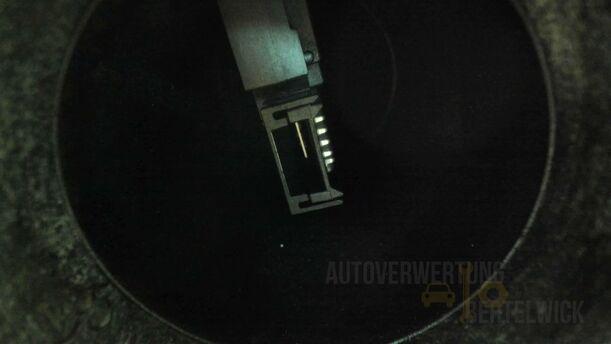 Foto: LUFTFILTERKASTEN eines Mercedes-Benz E 270 T CDI Special