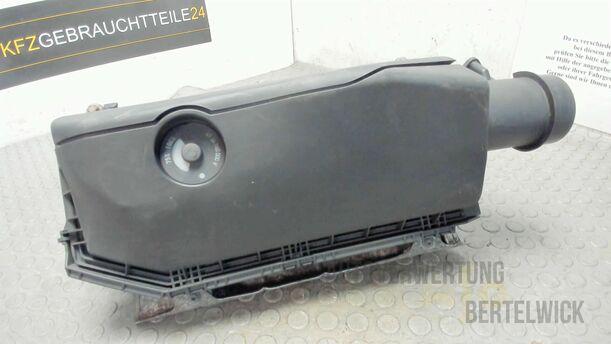 Foto: LUFTFILTERKASTEN eines Mercedes-Benz E 270 T CDI Special