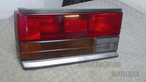 Foto: HECKLEUCHTE / RÜCKLICHT LINKS eines Nissan Cherry Special
