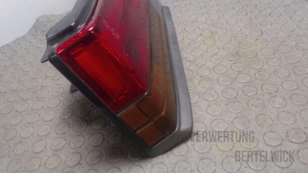 Foto: HECKLEUCHTE / RÜCKLICHT LINKS eines Nissan Cherry Special