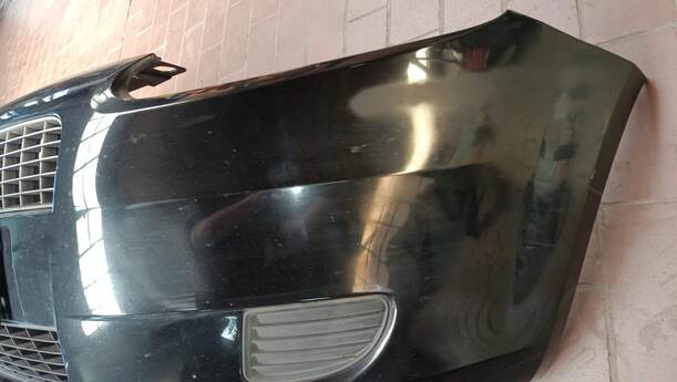 Foto: STOSSFÄNGER/ STOßSTANGE VORN eines Fiat Grande Punto 1.2 8V Special