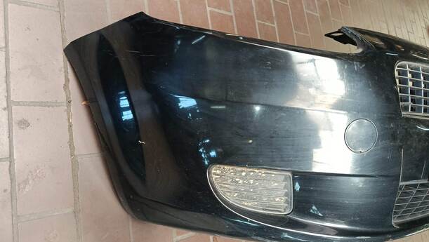 Foto: STOSSFÄNGER/ STOßSTANGE VORN eines Fiat Grande Punto 1.2 8V Special