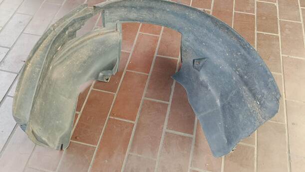 Foto: RADHAUSSCHALE/ INNENRADHAUS VORN LINKS eines Fiat Grande Punto 1.2 8V Special
