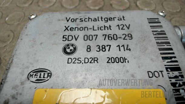 Foto: VORSCHALTSTEUERGERÄT XENONSCHEINWERFER eines Mercedes-Benz E 270 T CDI Special