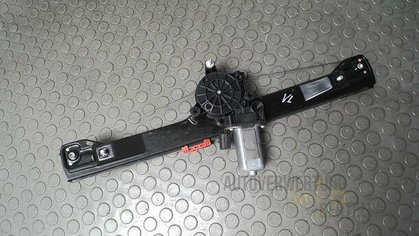 Foto: FENSTERHEBER ELEKTRISCH LINKS ( 2/3 TÜRER ) eines Fiat Grande Punto 1.2 8V Special