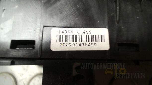 Foto: SCHALTER LEUCHTWEITENREGULIERUNG/ NEBELSCHLUSS eines Fiat Grande Punto 1.2 8V Special