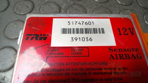 Foto: STEUERGERÄT AIRBAG/ AIRBAGSTEUERGERÄT eines Fiat Grande Punto 1.2 8V Special