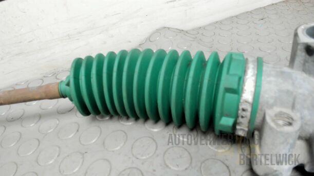 Foto: ELEKTROLENKUNG eines Fiat Idea 1.2 16V Special