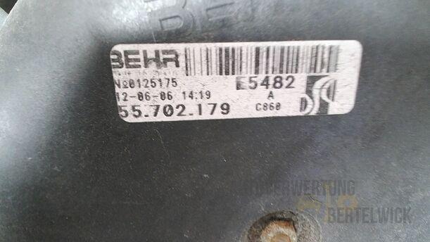 Foto: ELEKTROLÜFTER eines Fiat Grande Punto 1.2 8V Special