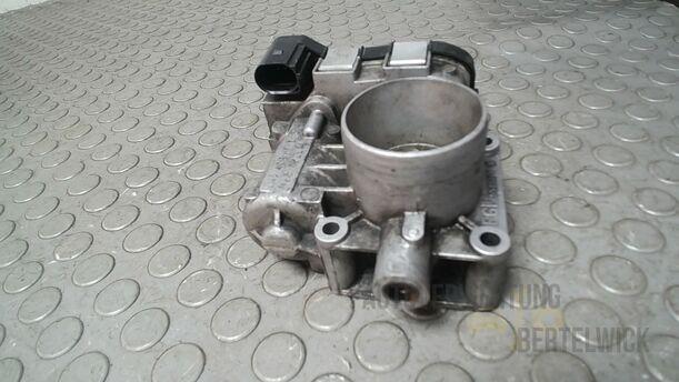 Foto: DROSSELKLAPPENSTUTZEN/ DROSSELKLAPPE eines Fiat Grande Punto 1.2 8V Special
