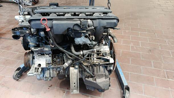 Foto: MOTOR ( M52 256S4 ) eines BMW 523i Special