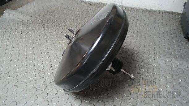Foto: BREMSKRAFTVERSTÄRKER eines Fiat Grande Punto 1.2 8V CL
