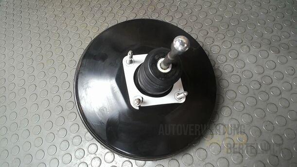 Foto: BREMSKRAFTVERSTÄRKER eines Fiat Grande Punto 1.2 8V CL