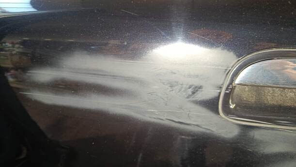 Foto: TÜR HINTEN LINKS eines Volvo S80 2.5T CL