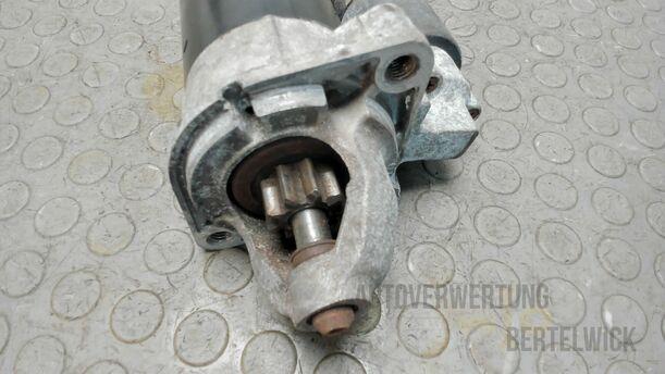 Foto: ANLASSER / STARTER eines BMW 523i CL