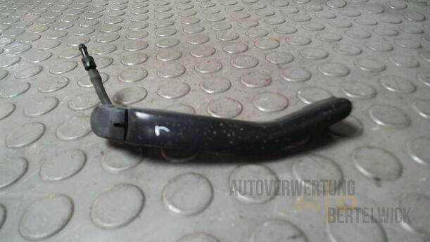 Foto: WISCHERARM SCHEINWERFERREINIGUNG LINKS eines Volvo S80 2.5T CL