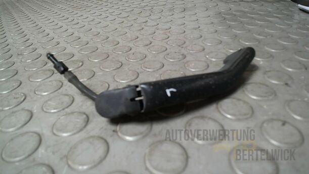 Foto: WISCHERARM SCHEINWERFERREINIGUNG LINKS eines Volvo S80 2.5T CL