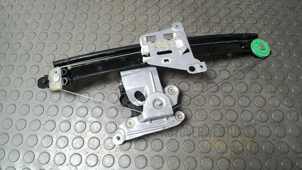 Foto: FENSTERHEBER ELEKTRISCH HINTEN LINKS eines Volvo S80 2.5T CL