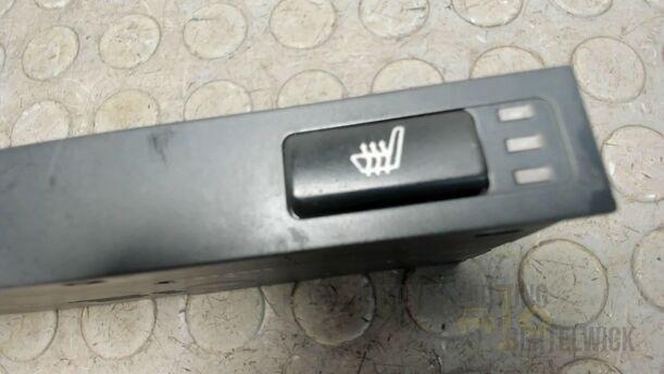 Foto: SCHALTER SITZHEIZUNG eines BMW 523i CL