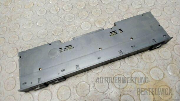 Foto: SCHALTER SITZHEIZUNG eines BMW 523i CL