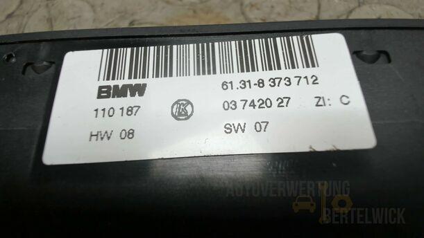 Foto: SCHALTER SITZHEIZUNG eines BMW 523i CL