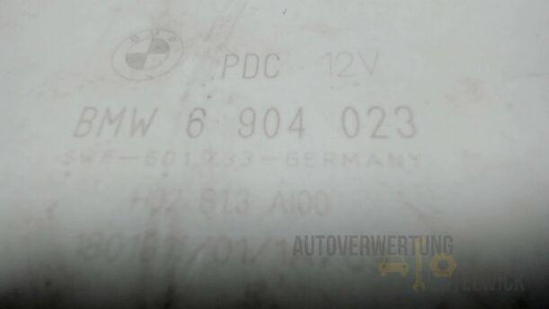 Foto: STEUERGERÄT EINPARKHILFE / PDC STEUERGERÄT eines BMW 523i