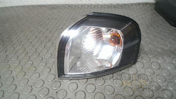 Foto: BLINKER LINKS eines Volvo S80 2.5T