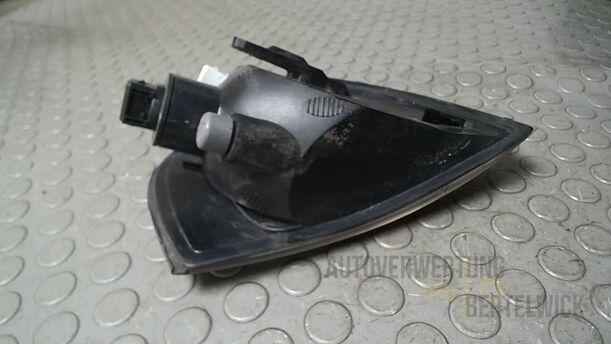 Foto: BLINKER LINKS eines Volvo S80 2.5T
